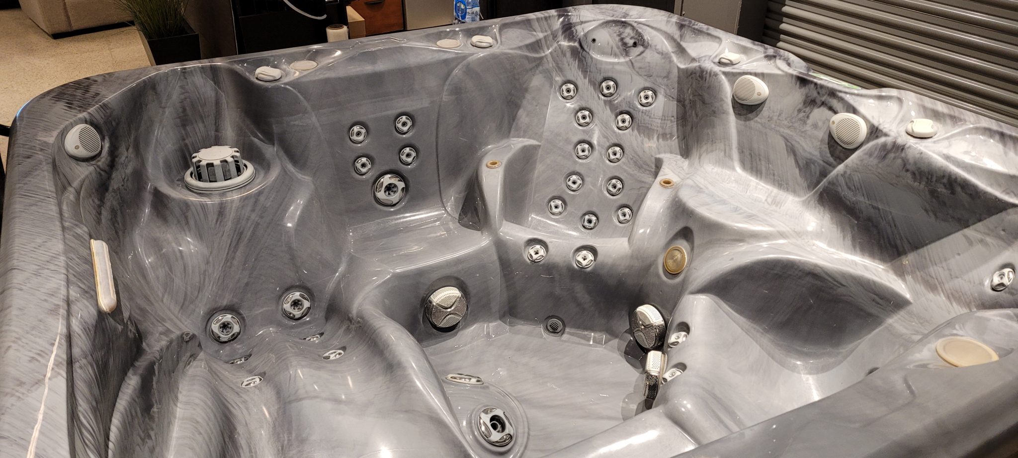 Used Hot Tubs In Ontario | Factoryhottubs